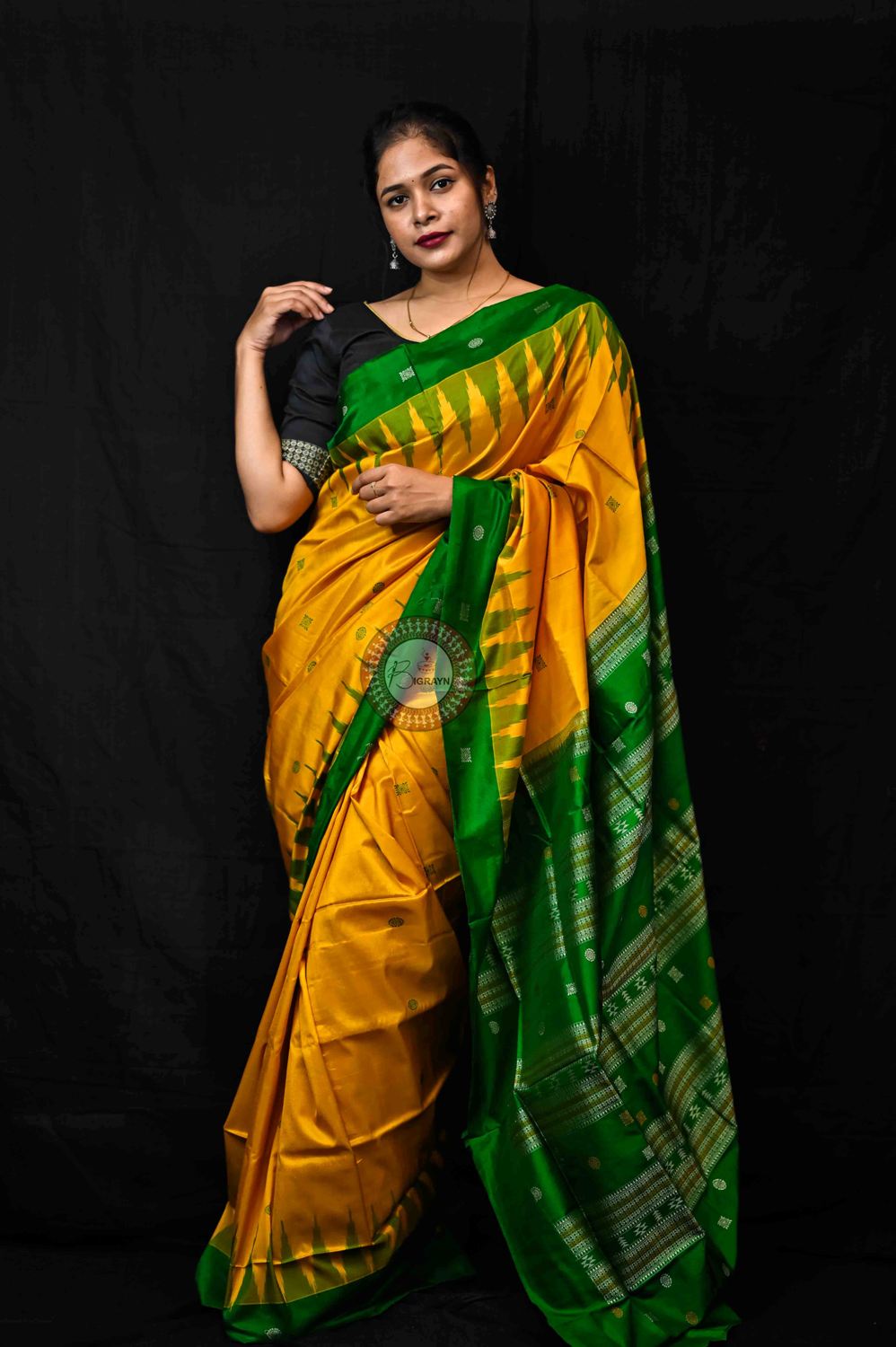 Dazzling Yellow Colored Lichi Silk Saree With Jacquard Work All Over –  Cygnus Fashion
